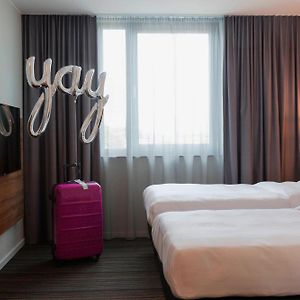 Zimmer mit zwei Einzelbetten